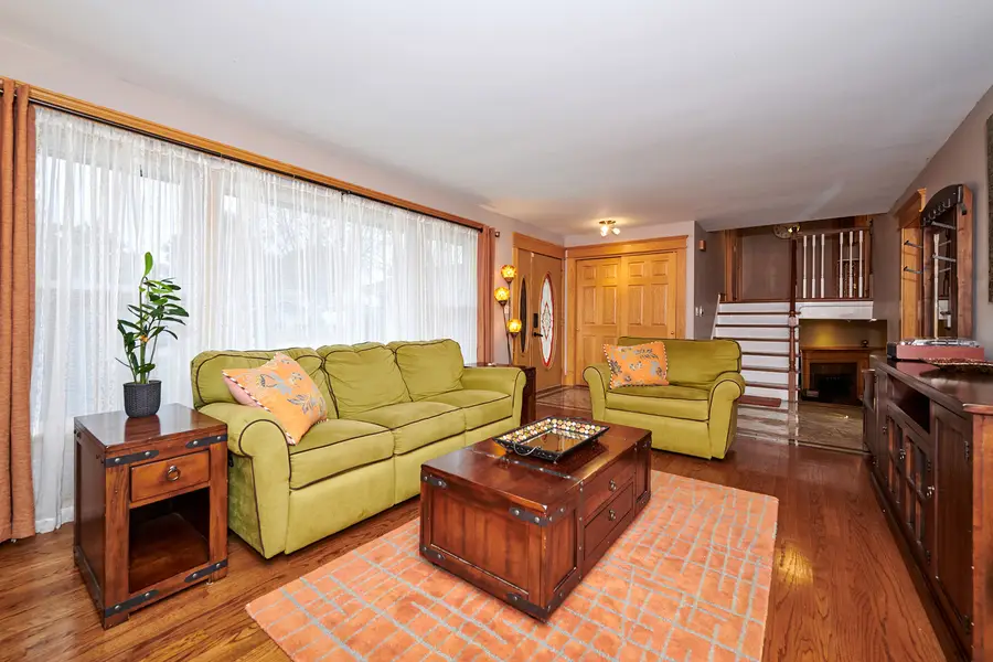 1916 N Spruce Terrace, Arlington Heights, IL 60004 - #2