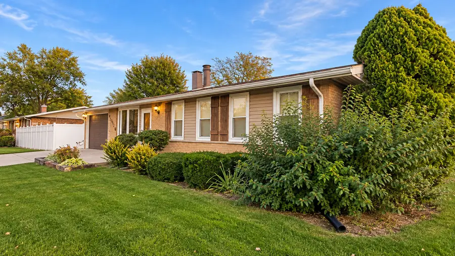 19439 Beechnut Drive, Mokena, IL 60448 - #2
