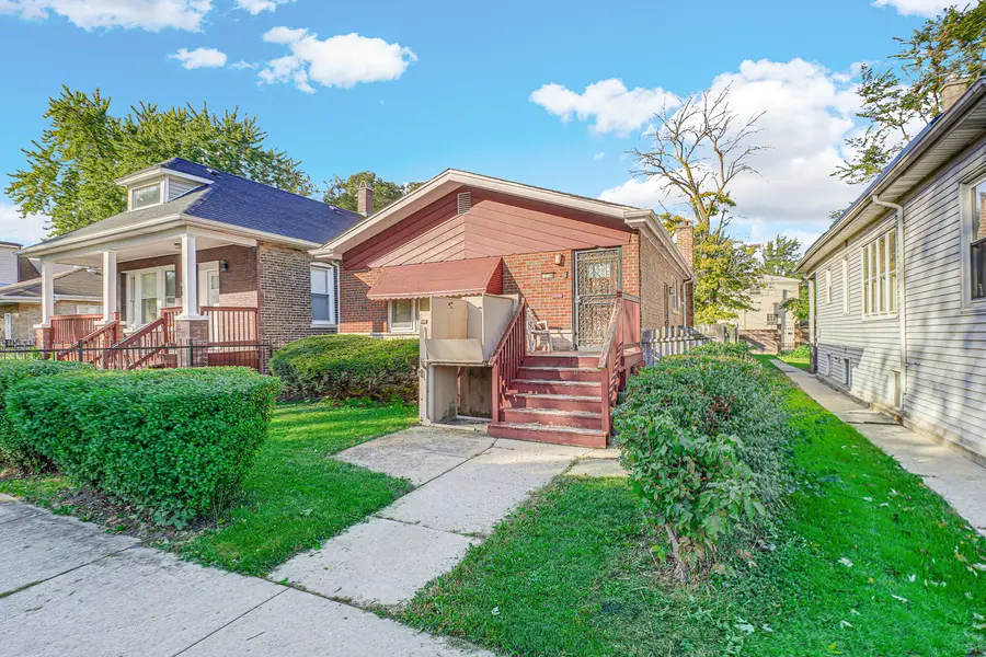 12326 S Perry Avenue, Chicago, IL 60628 - #2
