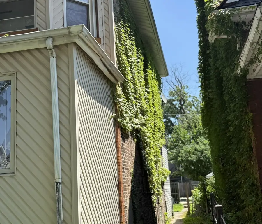 911 N Lawler Avenue, Chicago, IL 60651 - #2