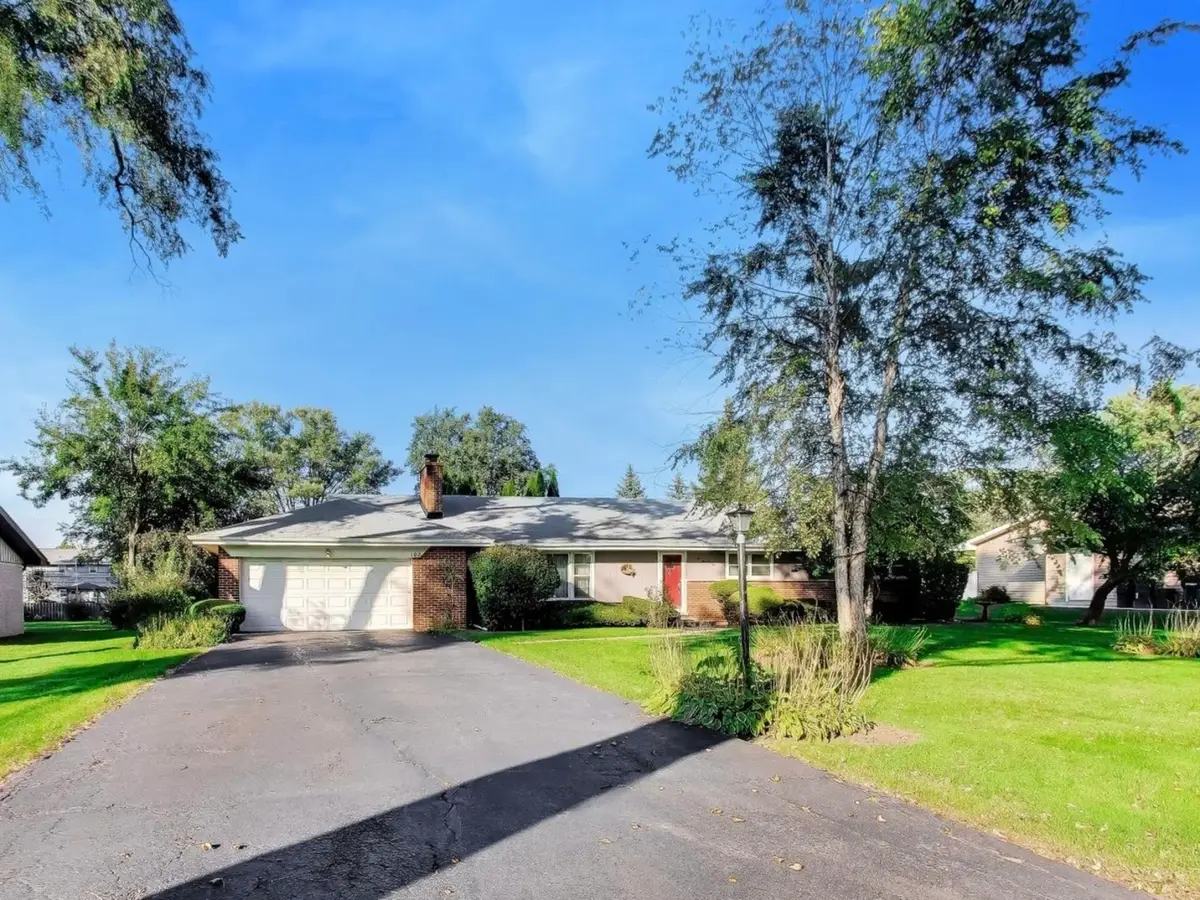 102 W Stratford Place, Mount Prospect, IL 60056 - #1