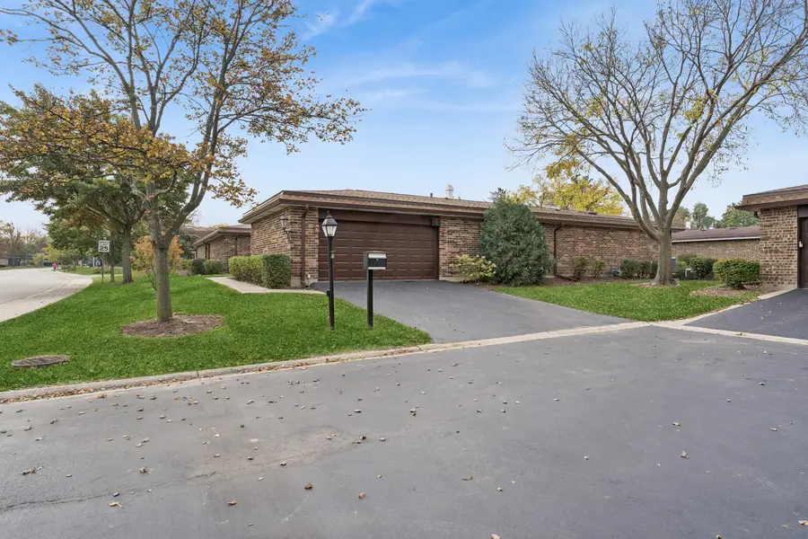 2422 Salceda Drive, Northbrook, IL 60062 - #2