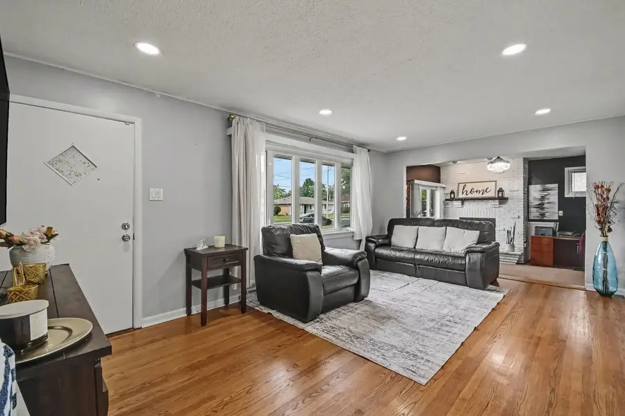 8615 Lawler Avenue, Burbank, IL 60459 - #2