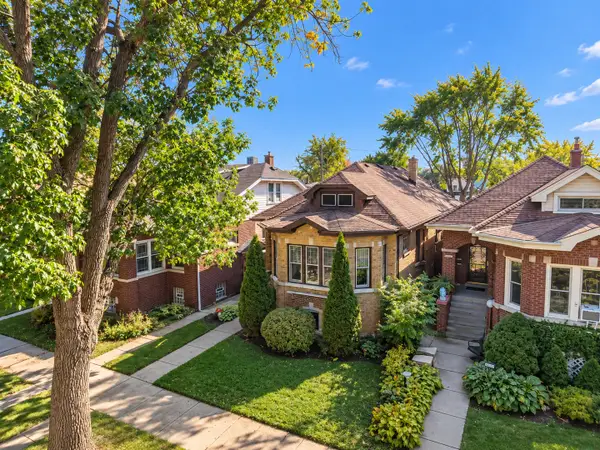 5535 W Pensacola Avenue, Chicago, IL 60641