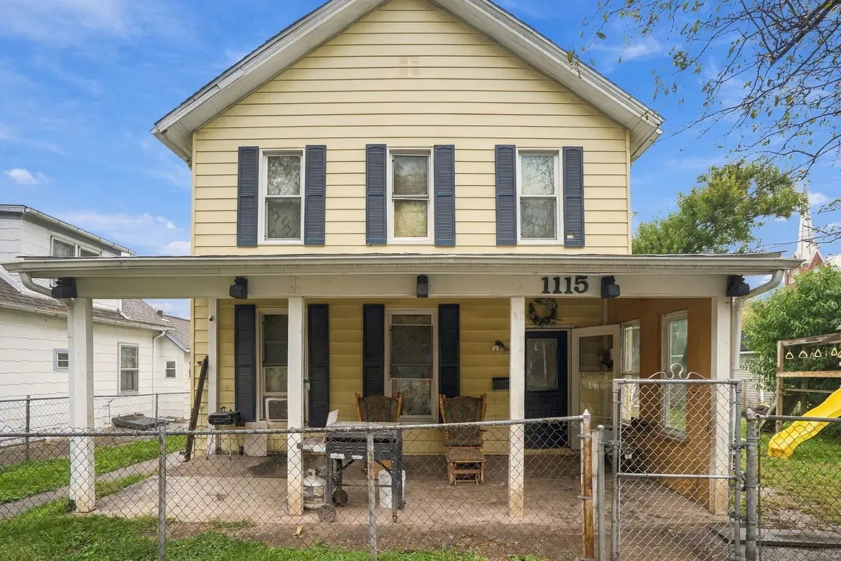 1115 W 7th Street, Davenport, IA 52802 - #1