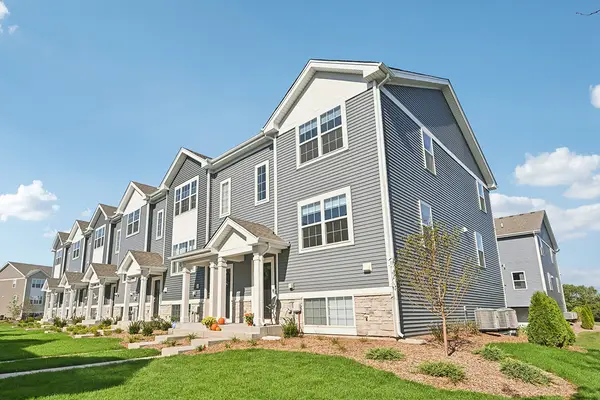 1377 Oakfield Lane, Pingree Grove, IL 60140