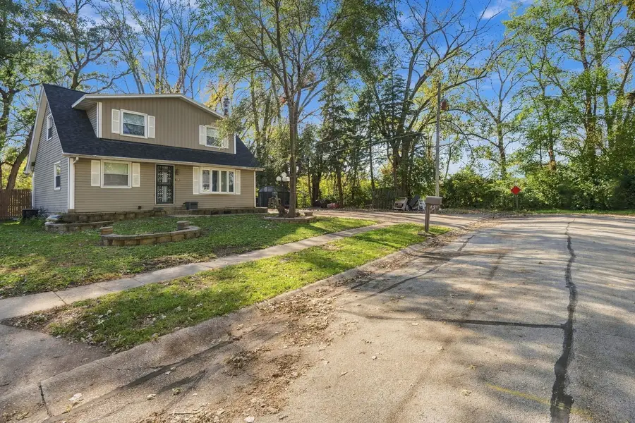1010 83rd Avenue W, Rock Island, IL 61201 - #3