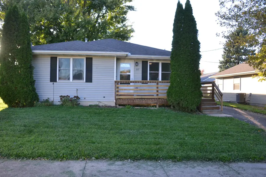 107 S Fremont Street, Creston, IL 60113 - #2