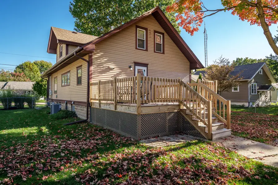 223 W Marshall Street, Belvidere, IL 61008 - #3