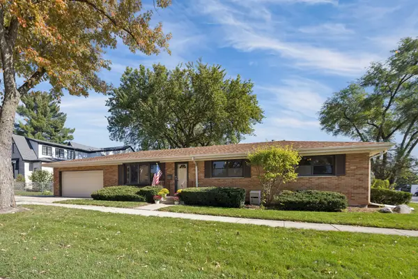 303 E Butterfield Road, Elmhurst, IL 60126