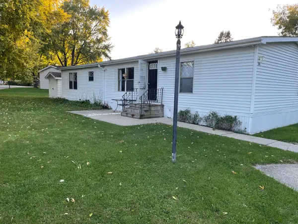301 Lindenwood Drive, Belvidere, IL 61008