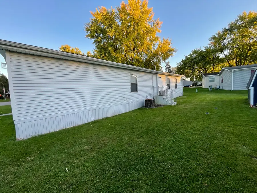 301 Lindenwood Drive, Belvidere, IL 61008 - #2