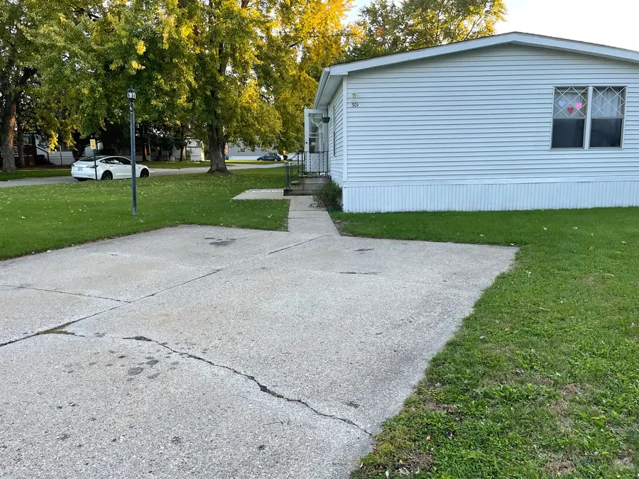 301 Lindenwood Drive, Belvidere, IL 61008 - #3