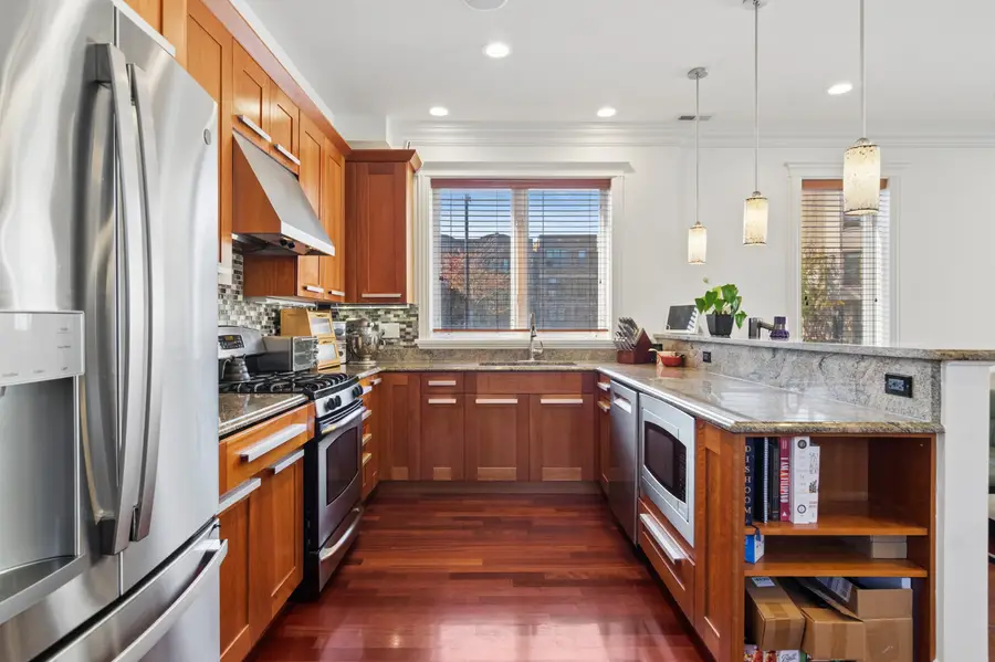 744 W Belmont Avenue #1R, Chicago, IL 60657 - #3