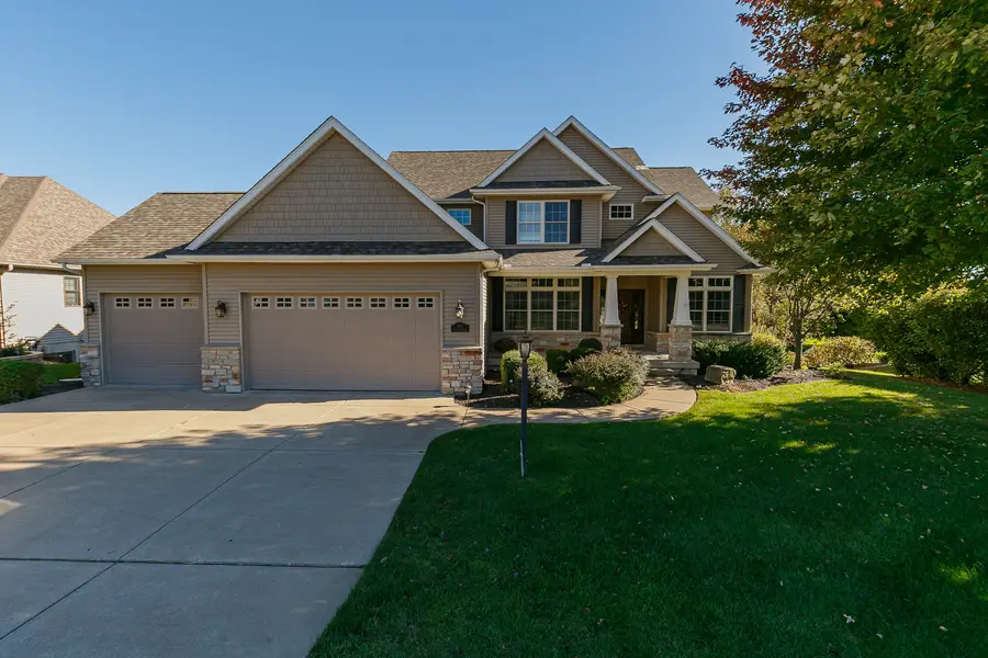 3211 Westminster Road, Bettendorf, IA 52722 - #3