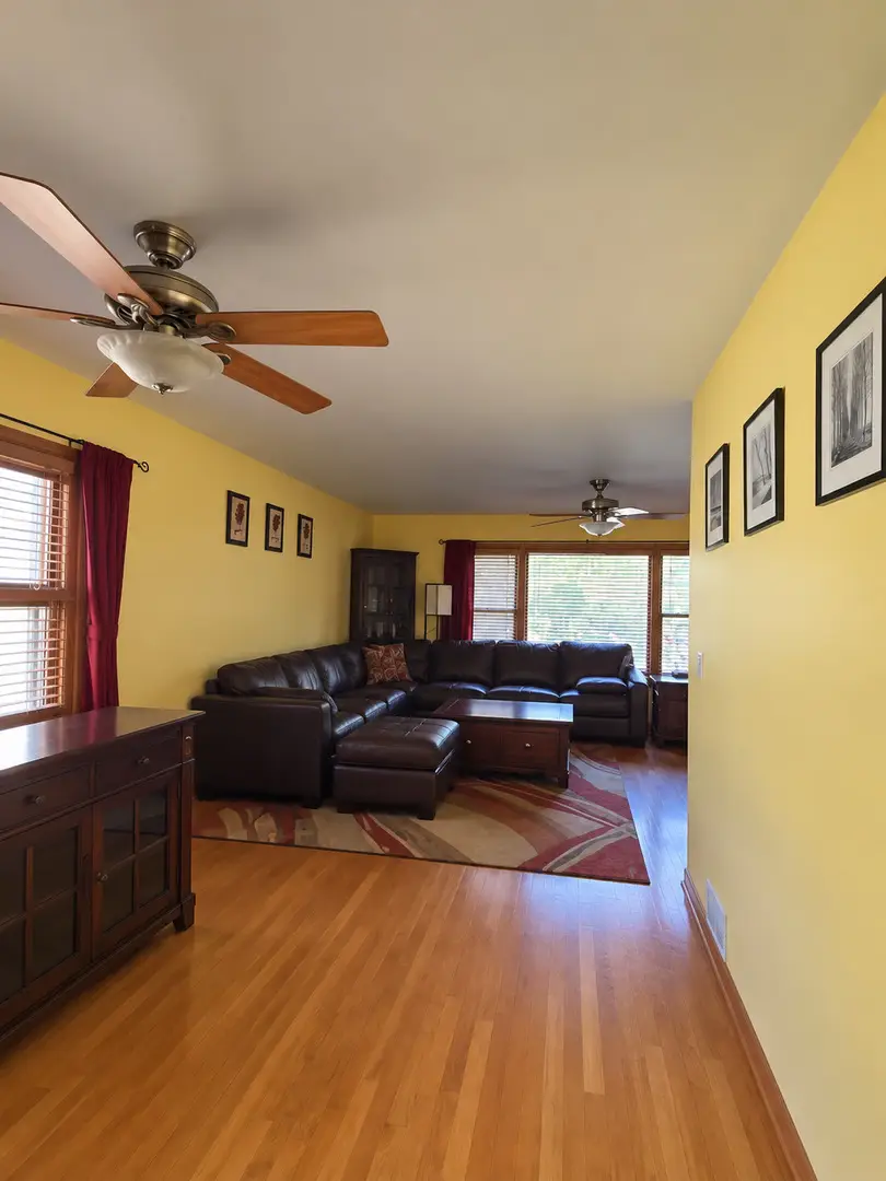 1636 S Cora Street, Des Plaines, IL 60018 - #3