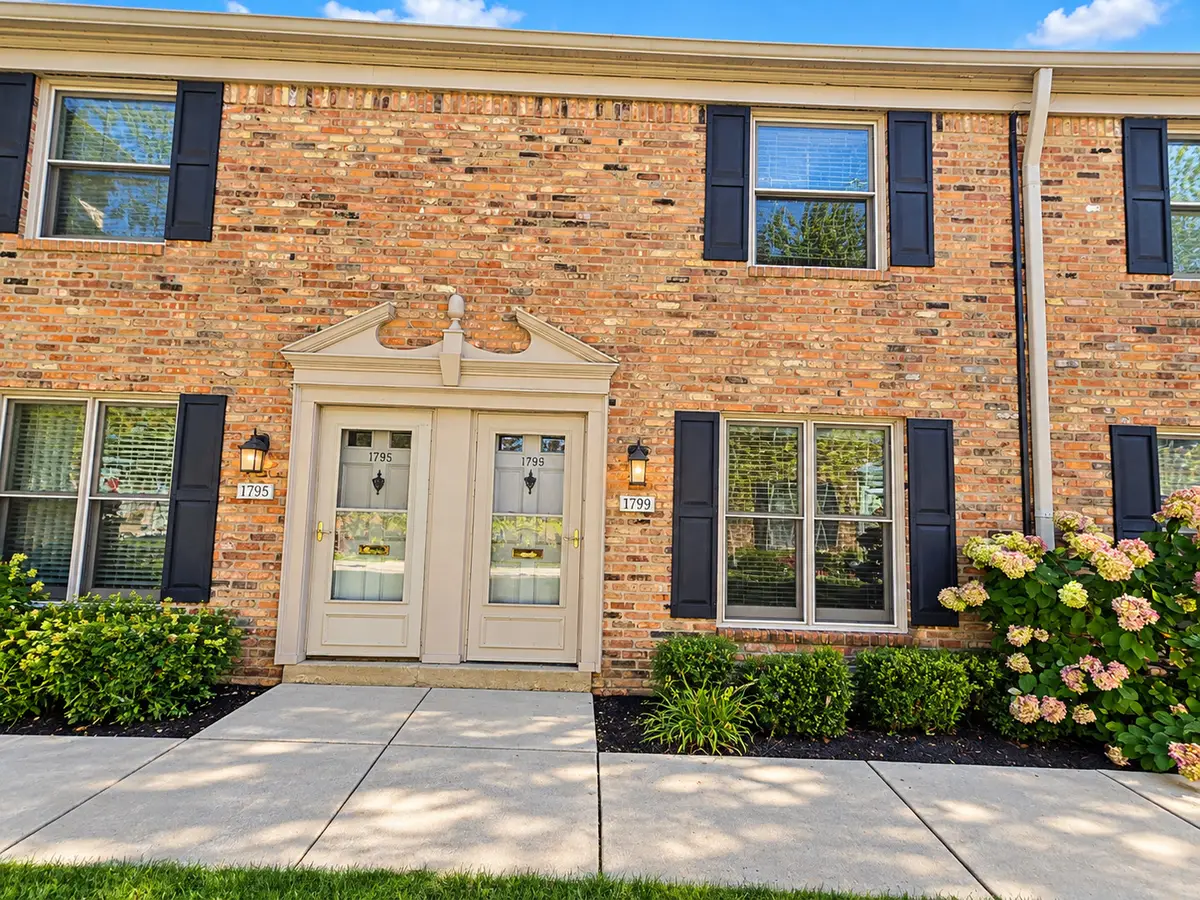 1799 Sessions Walk, Hoffman Estates, IL 60169 - #1