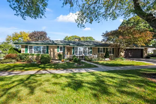 523 We Go Trail S, Mount Prospect, IL 60056