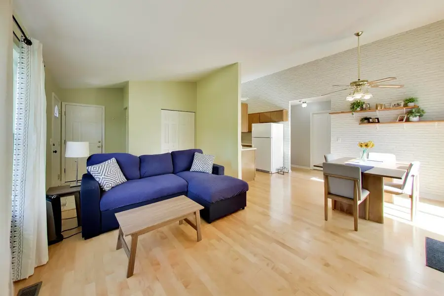1433 Oxford Street, Carol Stream, IL 60188 - #2