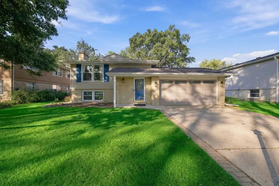 1708 N Mura Lane, Mount Prospect, IL 60056 - #2
