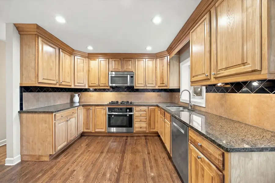 1708 N Mura Lane, Mount Prospect, IL 60056 - #3
