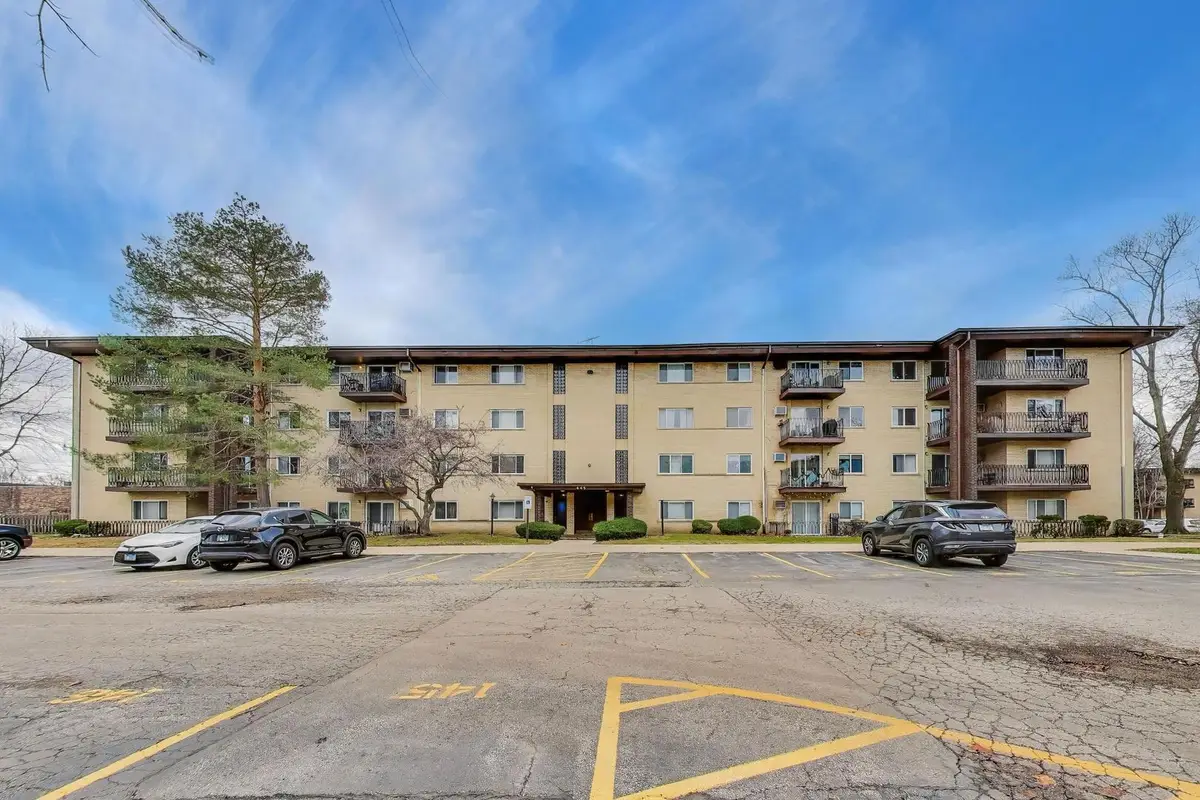 445 S Cleveland Avenue #302, Arlington Heights, IL 60005 - #1