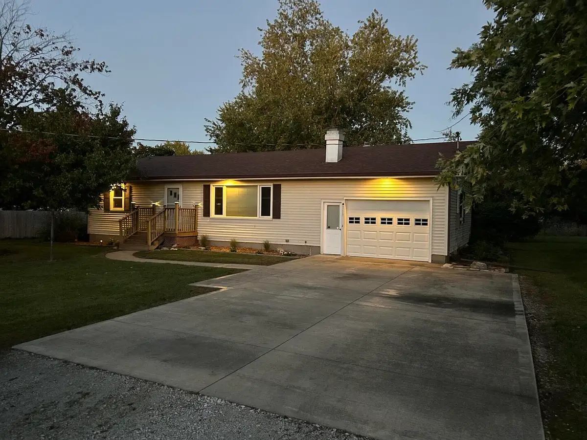 313 S Johnson Street, Rankin, IL 60960 - #1