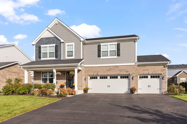 886 Canongate Lane, New Lenox, IL 60451