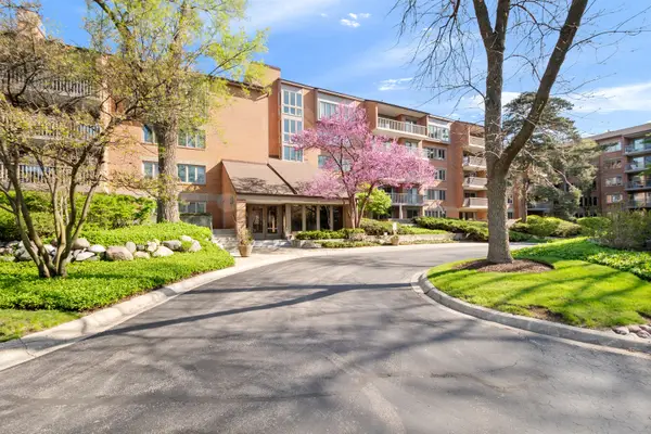 22 Park Lane #204, Park Ridge, IL 60068