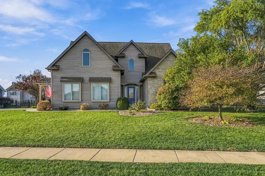 105 Walden Pond Boulevard, Monticello, IL 61856 - #2