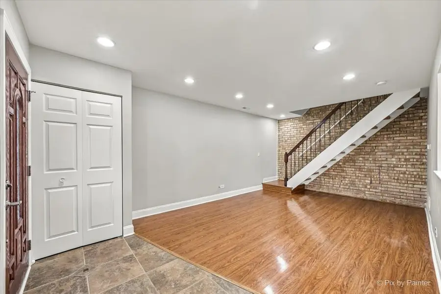 193 Thomas Court #B, Bartlett, IL 60103 - #3