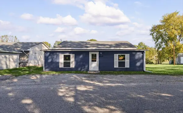 610 E Livingston Street, Monticello, IL 61856