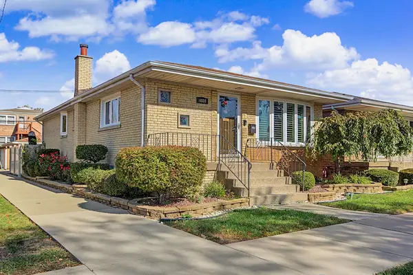 7058 W 63rd Place, Chicago, IL 60638