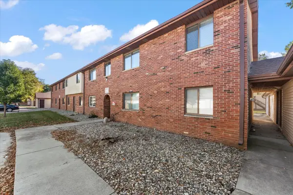1303 Brian Place #8, Urbana, IL 61802
