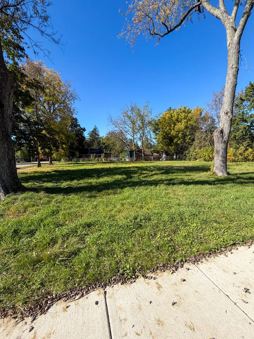 110 Gladys Avenue, Fox River Grove, IL 60021 - #2