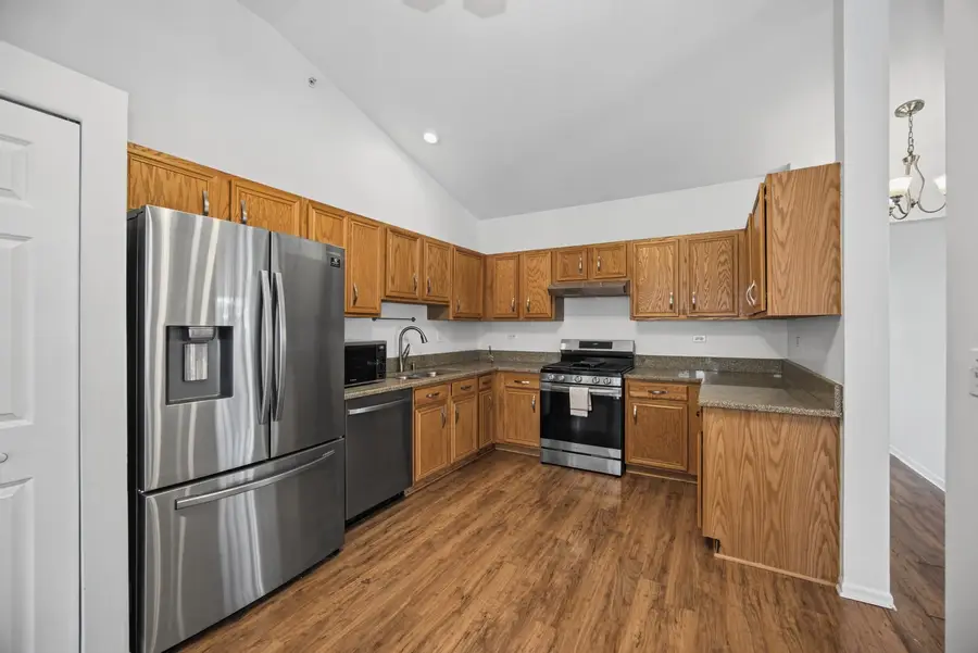 121 Commons Court, Wheeling, IL 60090 - #3