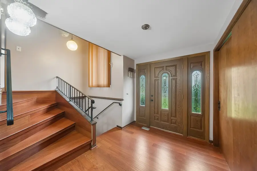 211 Sheridan Court, Waukegan, IL 60085 - #3