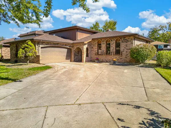 18433 Lange Street, Lansing, IL 60438
