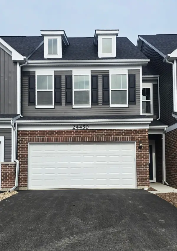 24450 W Alexis Lane, Plainfield, IL 60585