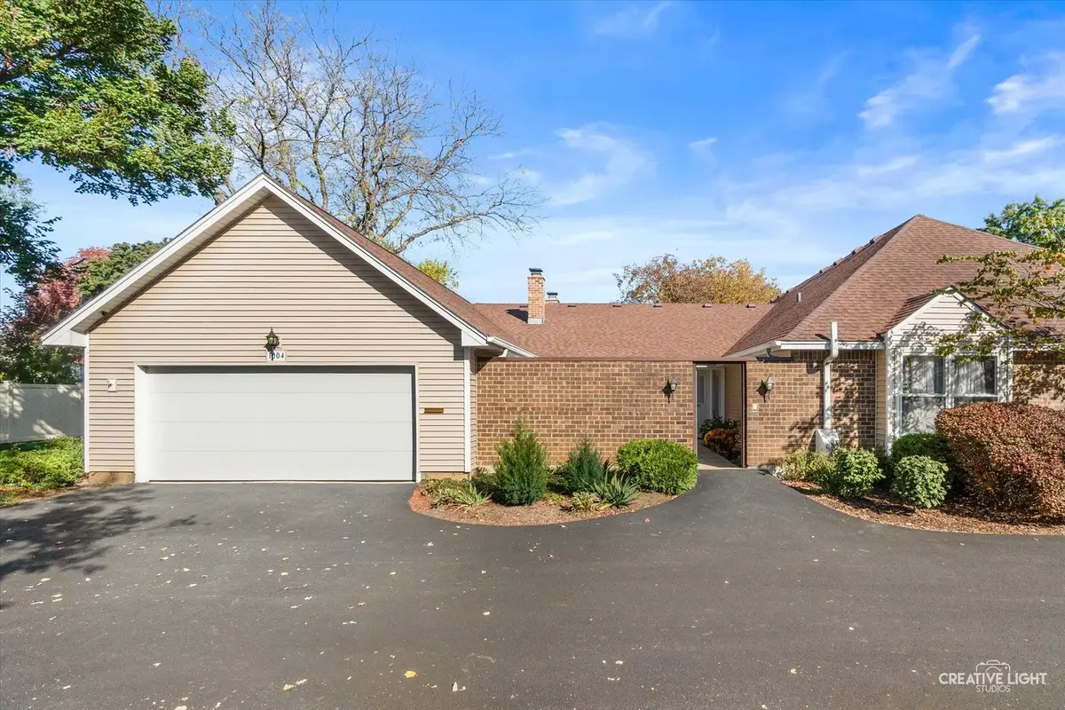 1004 Dartmouth Drive, Wheaton, IL 60189 - #1