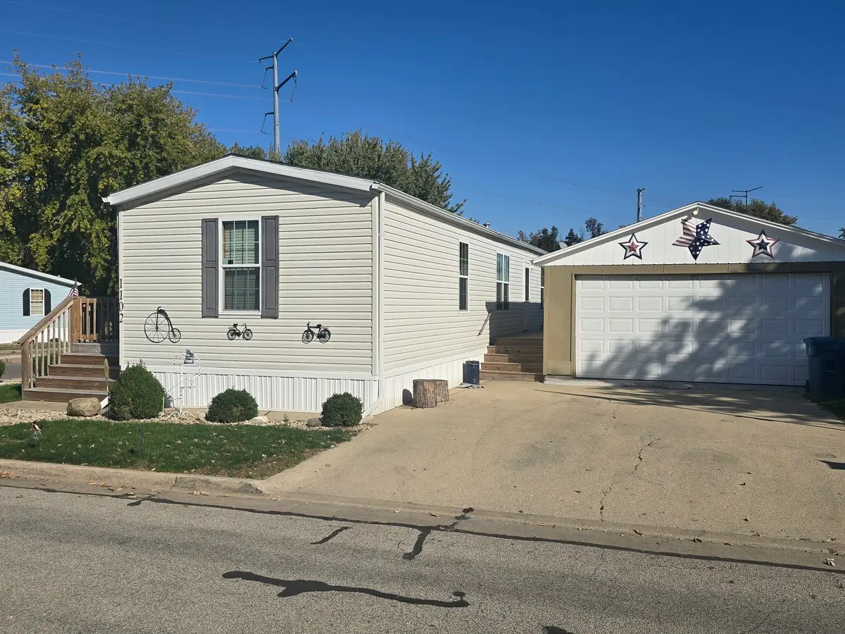 1102 11th Street, Bloomington, IL 61704 - #1