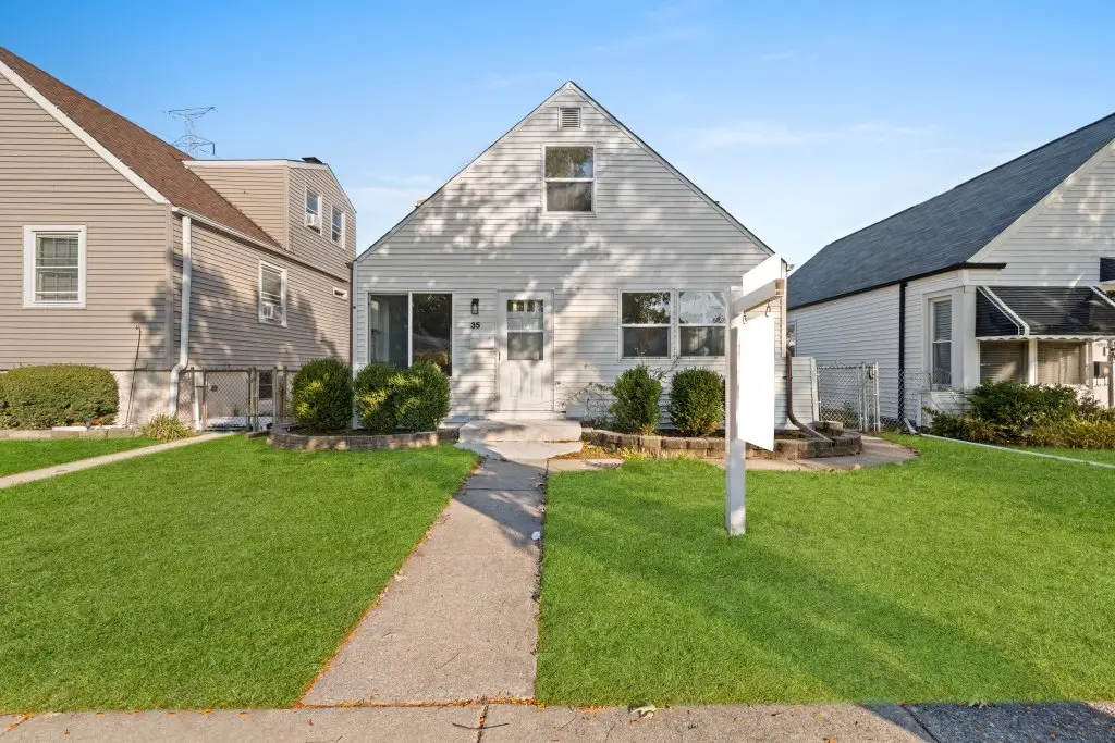35 46th Avenue, Bellwood, IL 60104 - #1