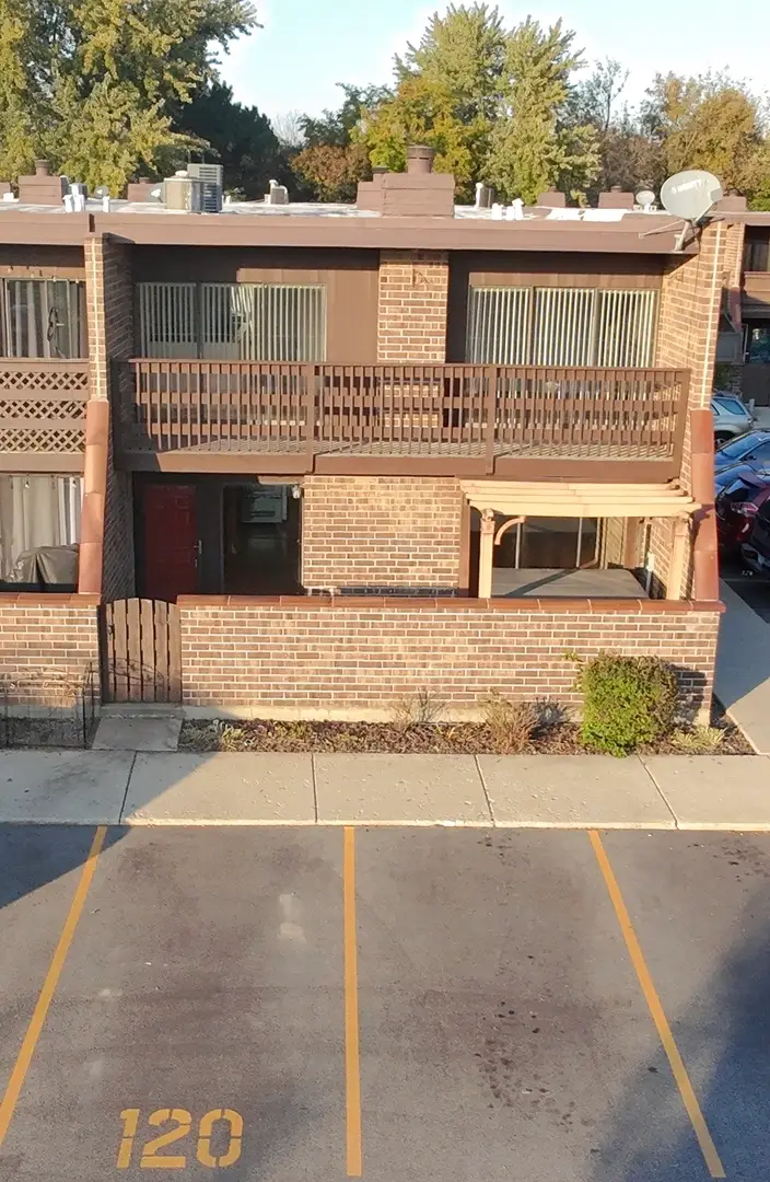1206 Kenneth Circle #1206, Elgin, IL 60120 - #2