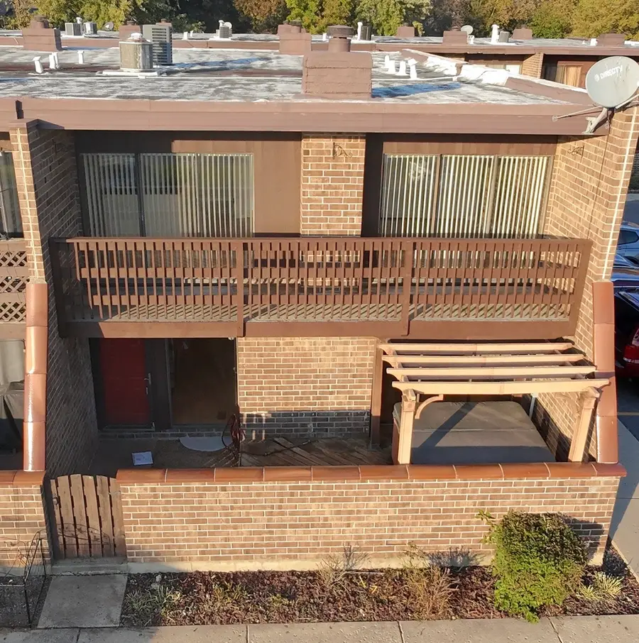 1206 Kenneth Circle #1206, Elgin, IL 60120 - #3
