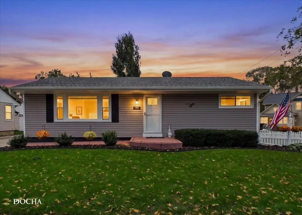 69 E Jackson Street, Oswego, IL 60543 - #1