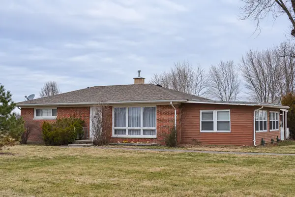 29243 Poplar Road, Centralia, IL 62801