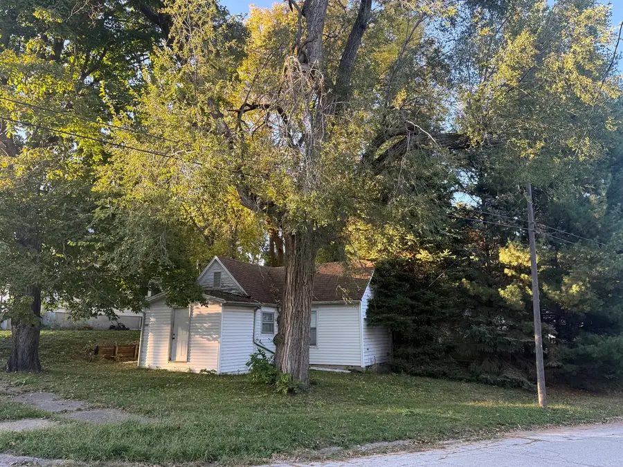 1301 W Jackson Street, Bloomington, IL 61701 - #2
