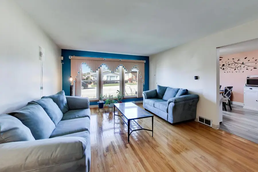 12901 S Carpenter Street, Calumet Park, IL 60827 - #3