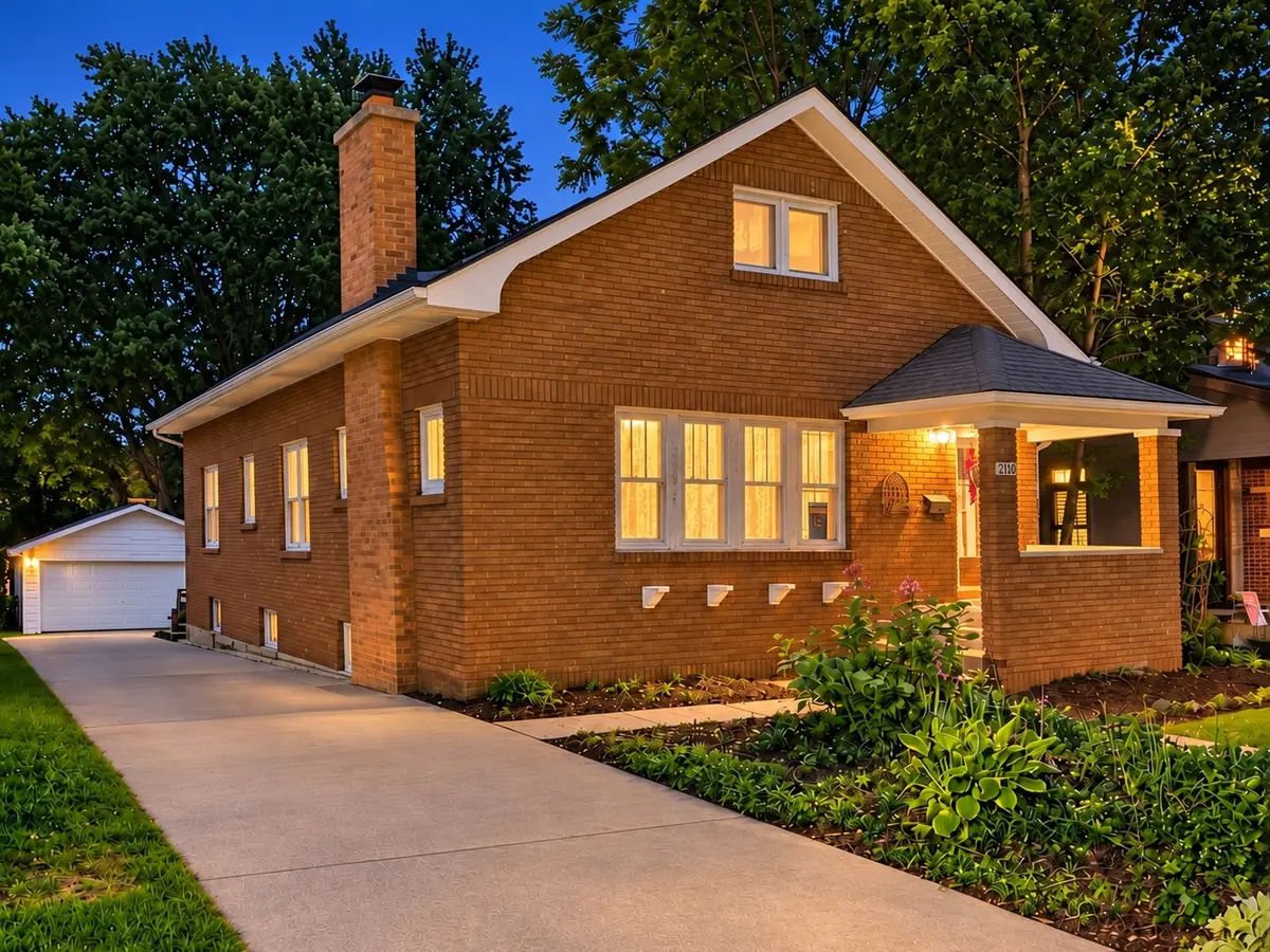 20 S Julian Street, Naperville, IL 60540 - #1