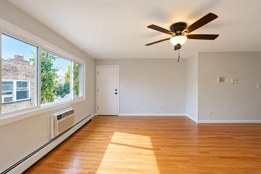 4306 N Keystone Avenue #303, Chicago, IL 60641 - #3